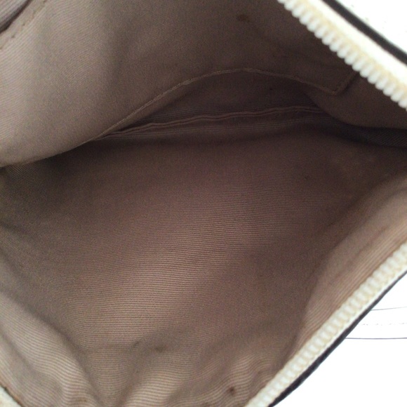 COACH CREAM PERFORATED LEATHER WRISTLET - Picture 6 of 10